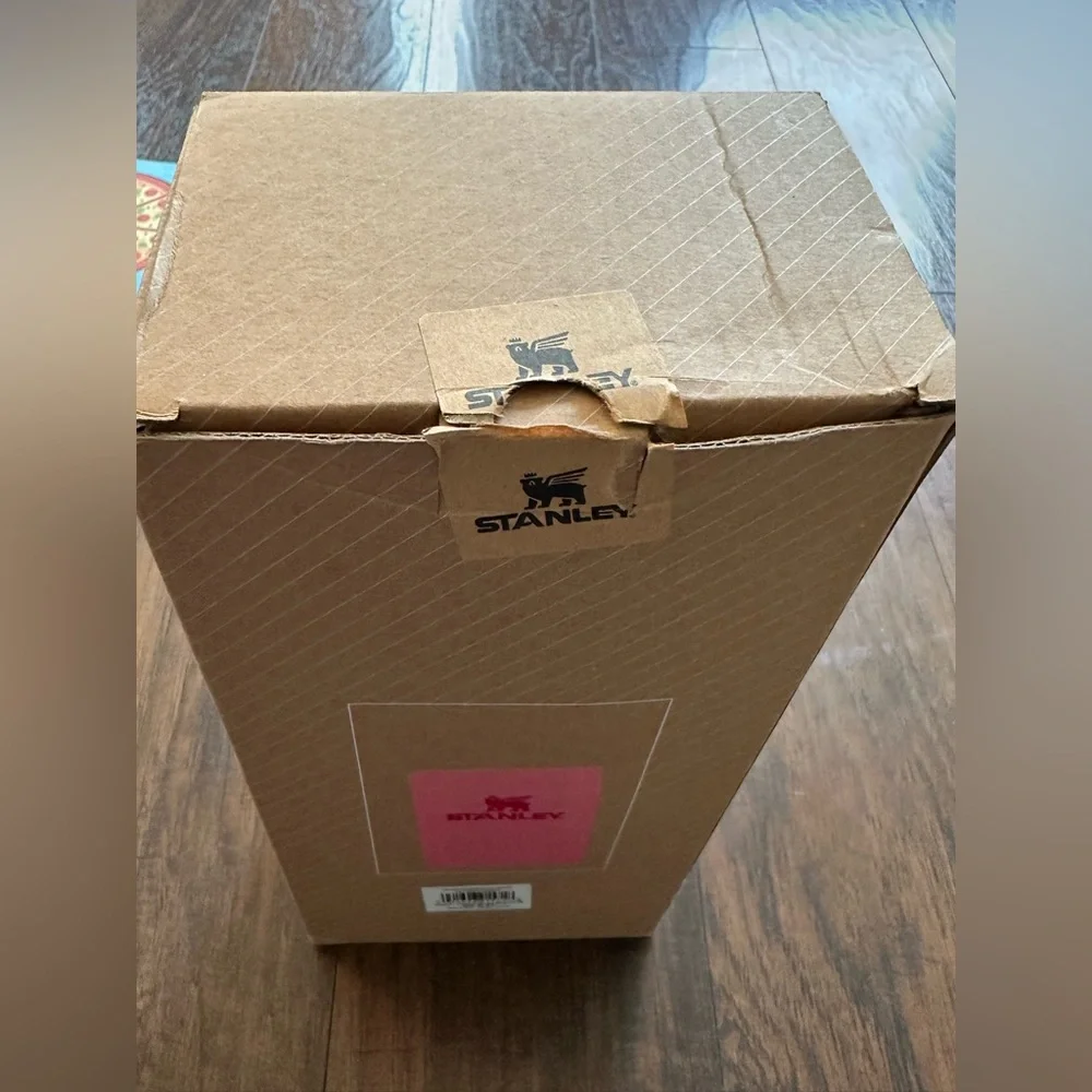 Stanley Quencher H2.0 FlowState 40 oz Tumbler – Flamingo Pink - Picture 11 of 13